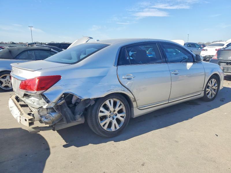 2012 Toyota Avalon Base