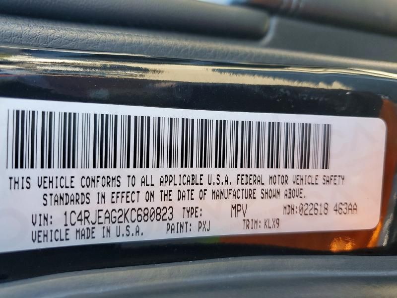 2019 Jeep Grand Cherokee Laredo