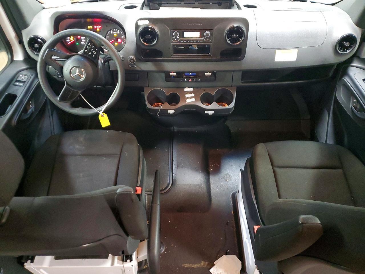 2023 Mercedes-Benz Sprinter 2500