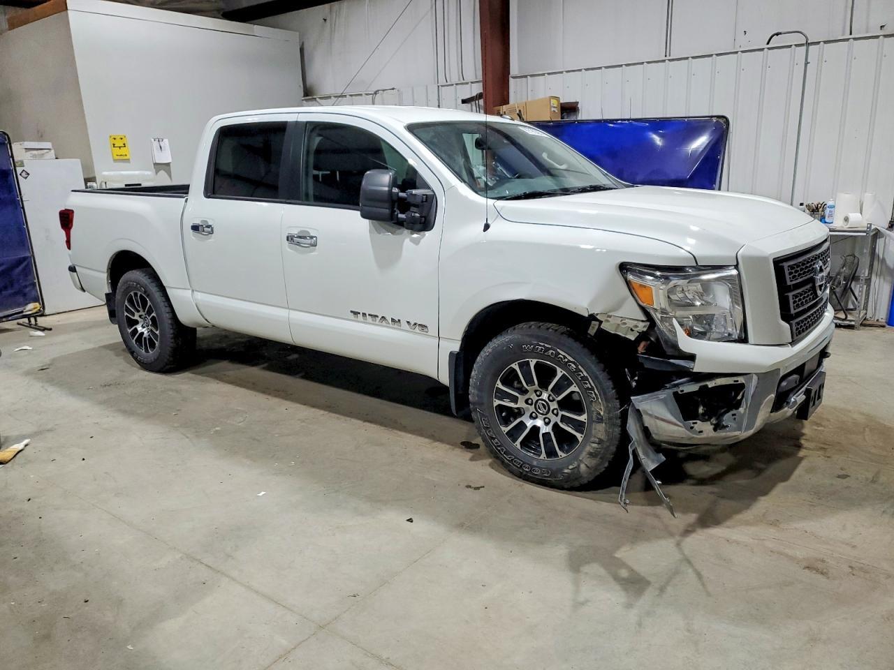 2020 Nissan Titan SV