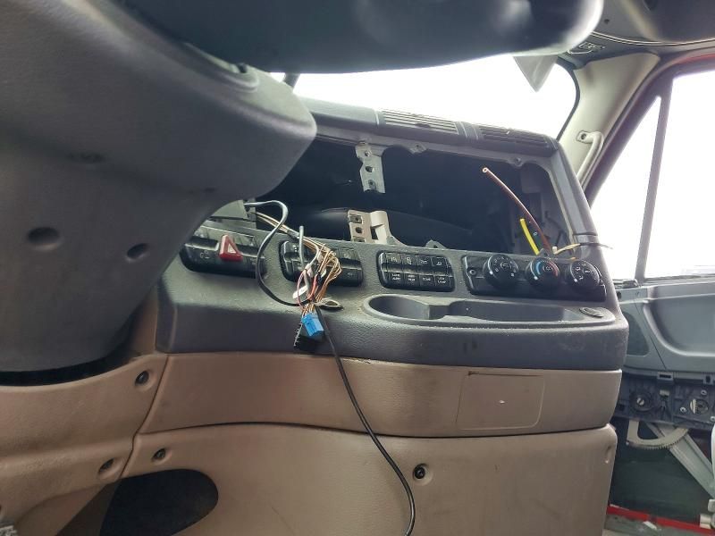 2018 Freightliner Cascadia 125