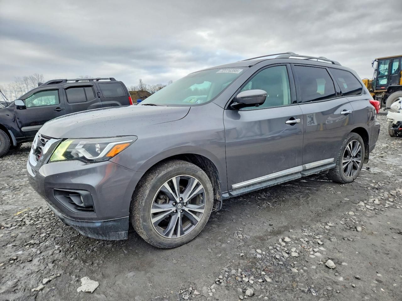 2017 Nissan Pathfinder s