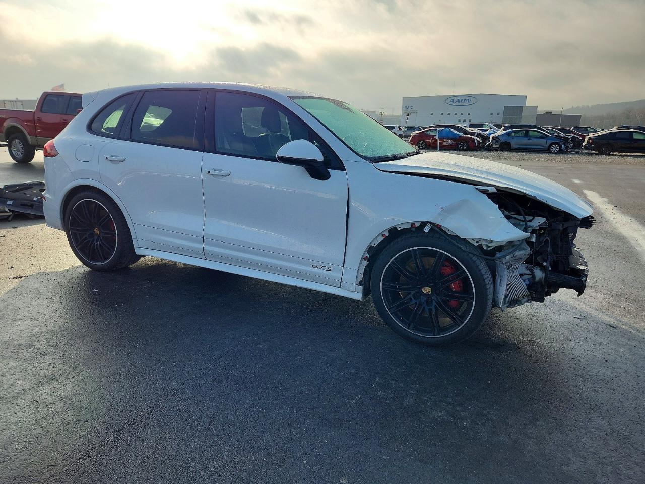 2017 Porsche Cayenne gts