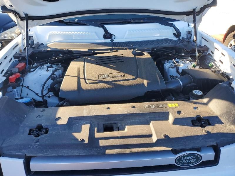 2024 Land Rover Defender 110 s