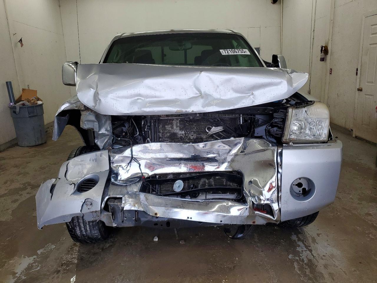 2004 Nissan Titan XE