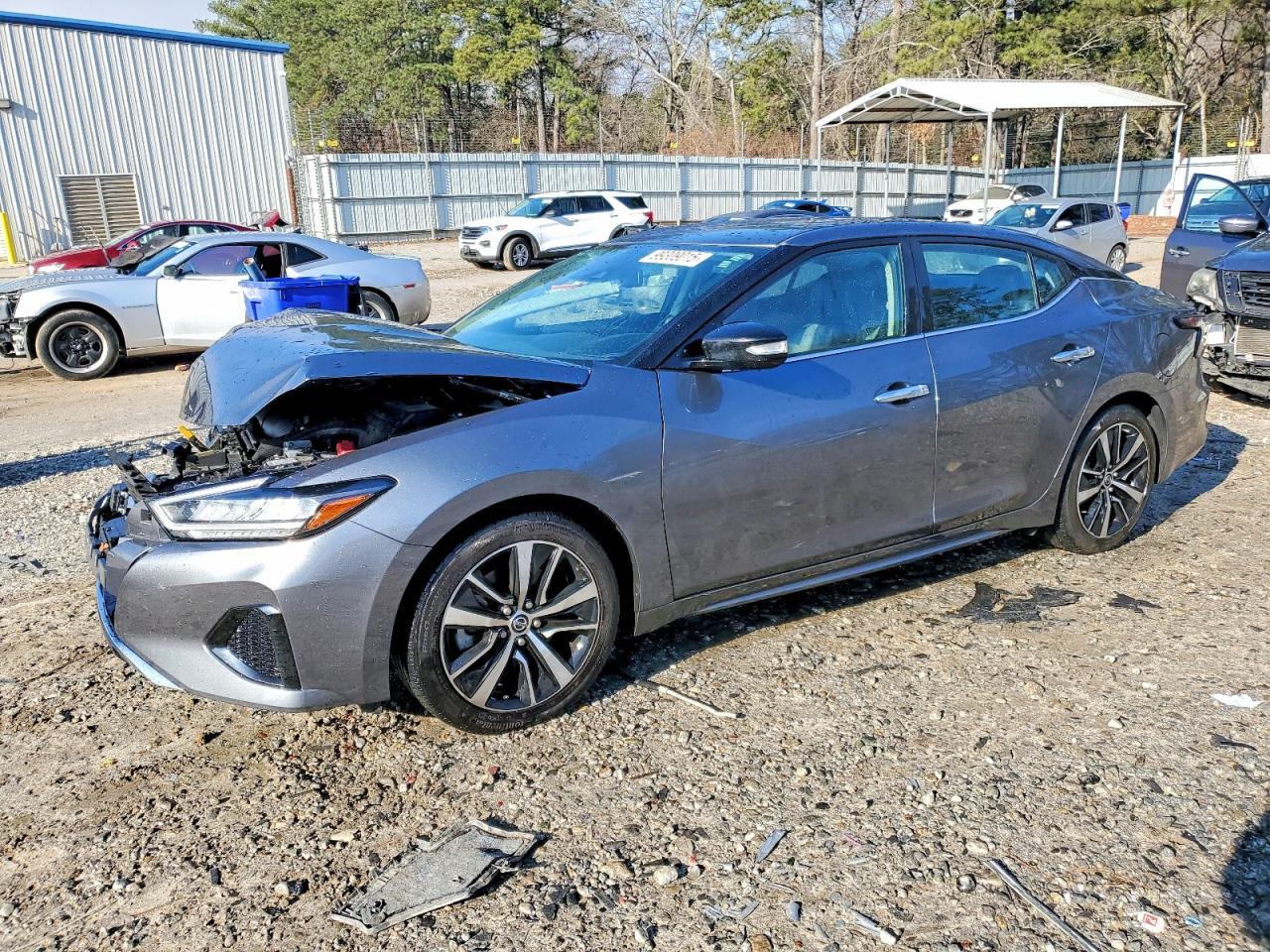 2022 Nissan Maxima sv