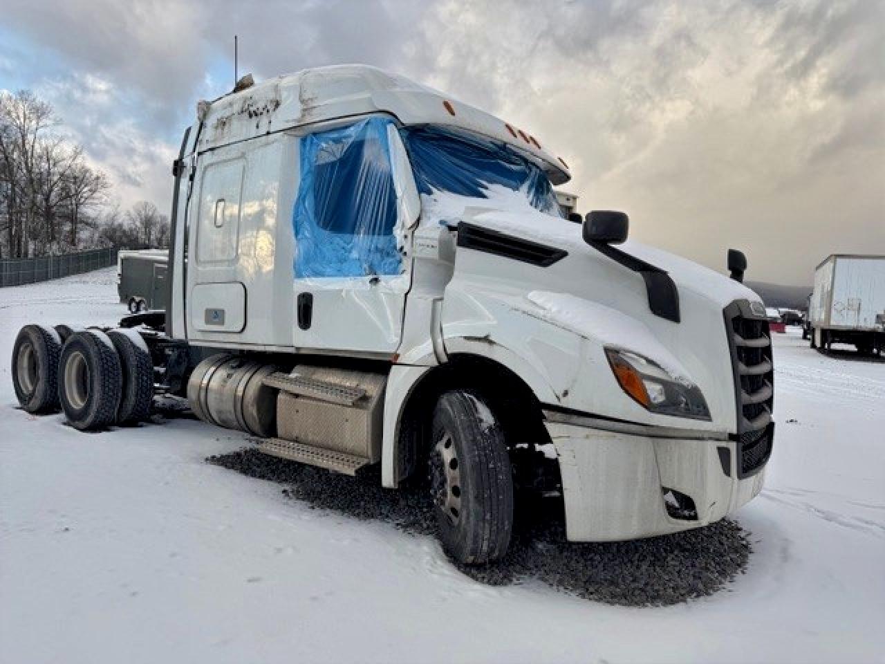 2023 Freightliner Cascadia 126 Semi Truck