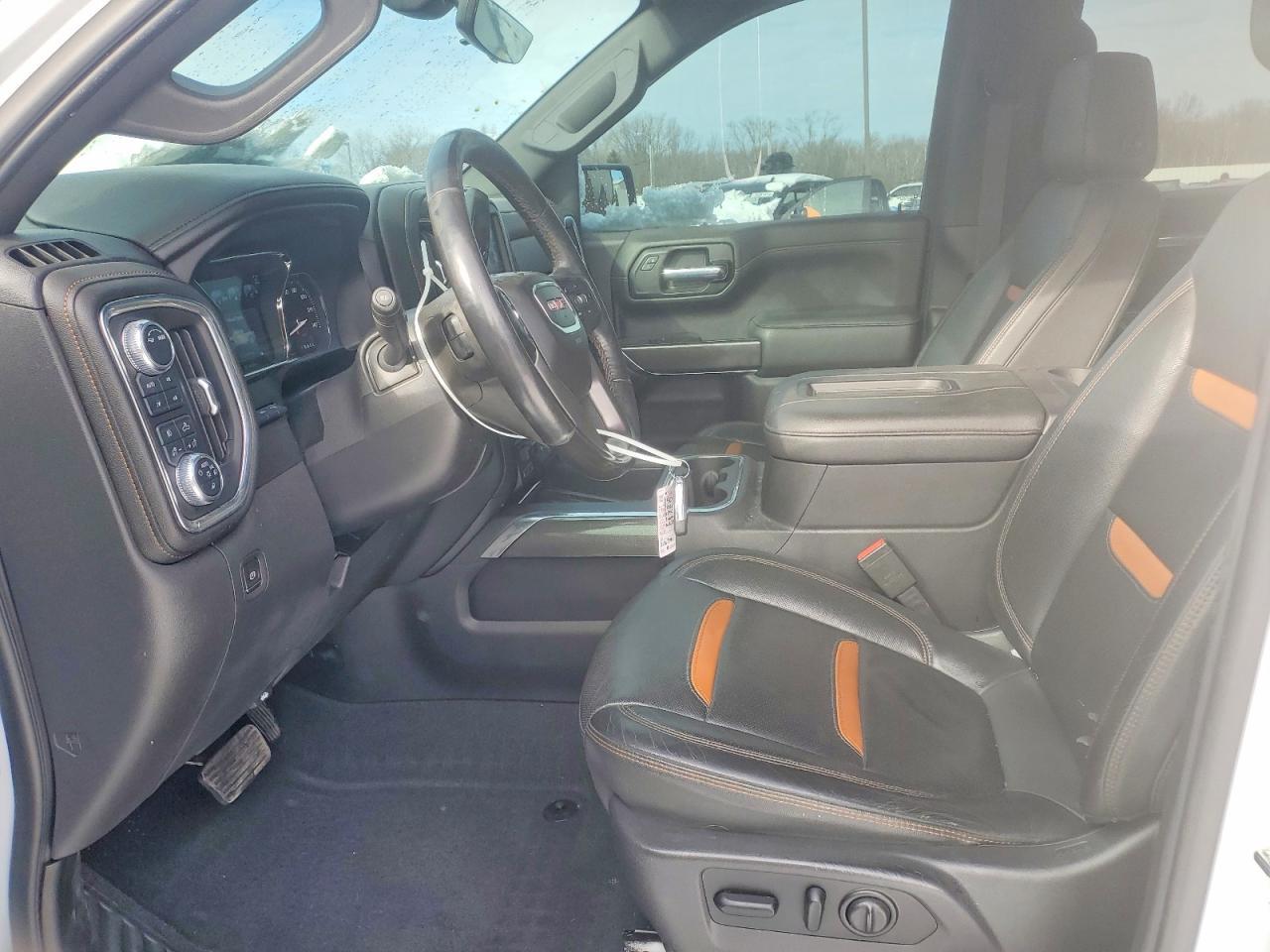 2021 GMC Sierra K1500 AT4