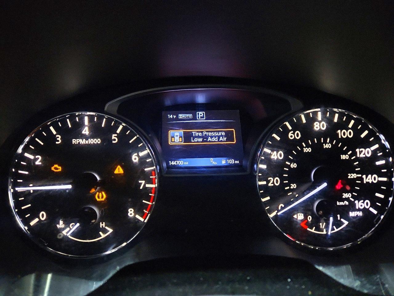 2017 Nissan Pathfinder s