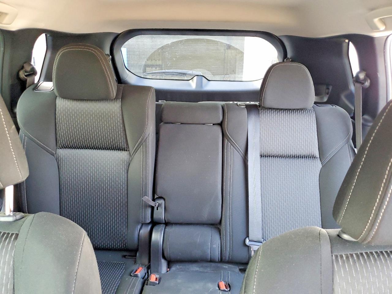 2024 Mitsubishi Outlander es