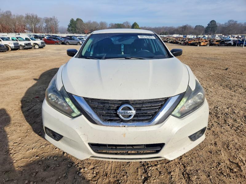 2017 Niss Altima