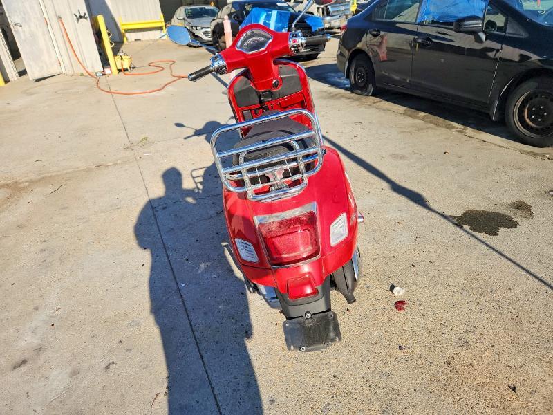 2023 Vespa GTS/SEI Giorni 300