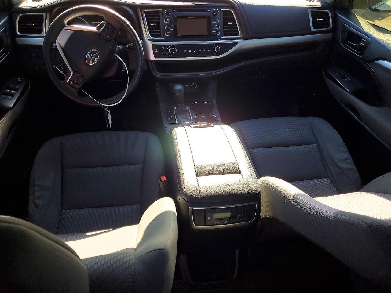 2019 Toyota Highlander le