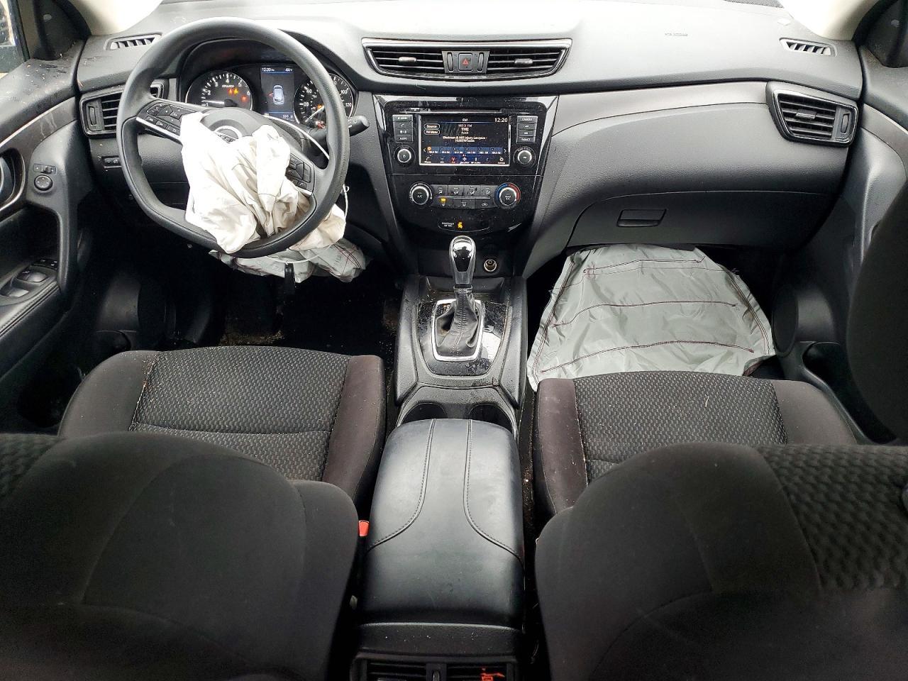 2020 Nissan Rogue Sport s