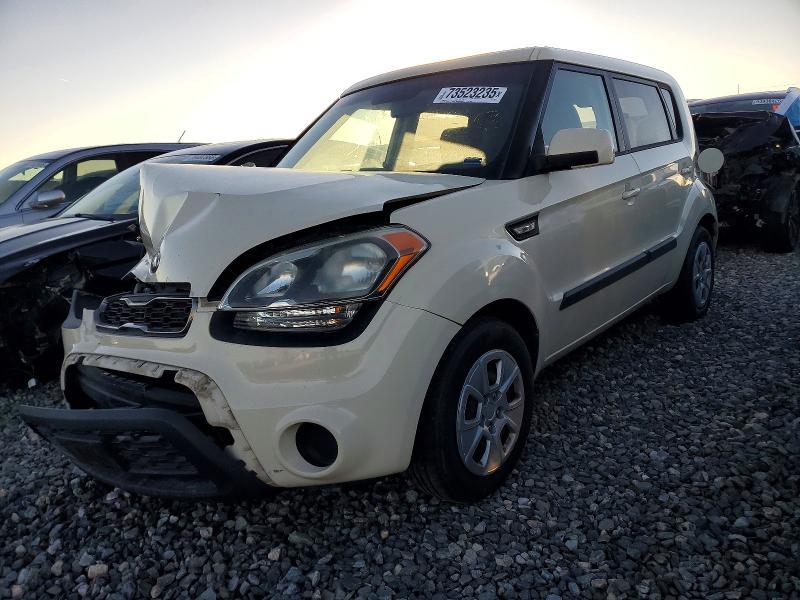 2013 KIA Soul Base