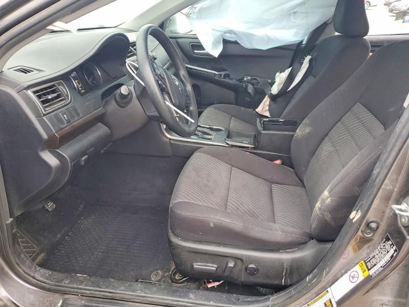 2016 Toyota Camry le