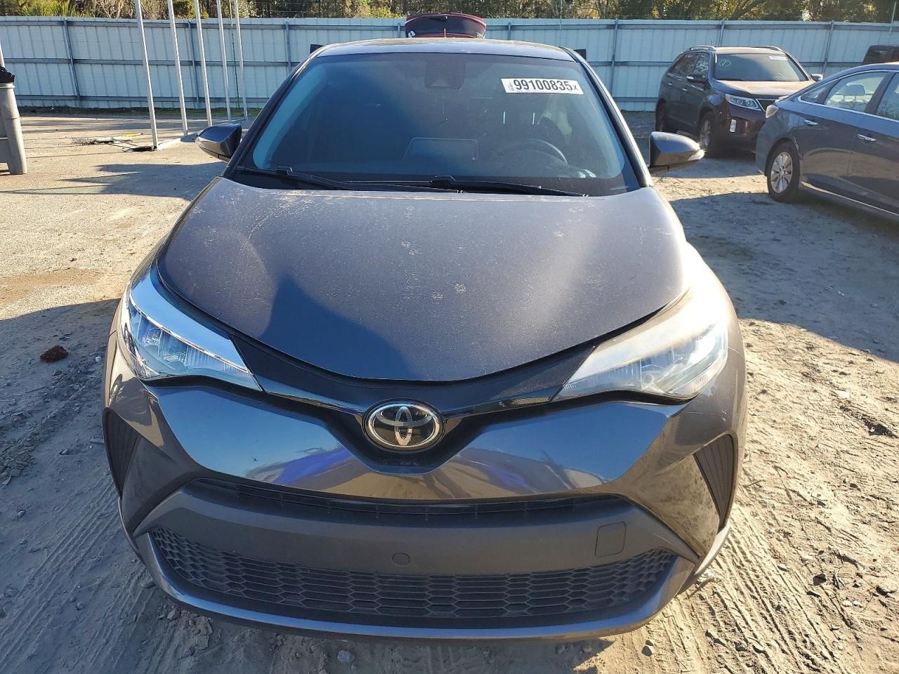 2021 Toyota C-hr xle