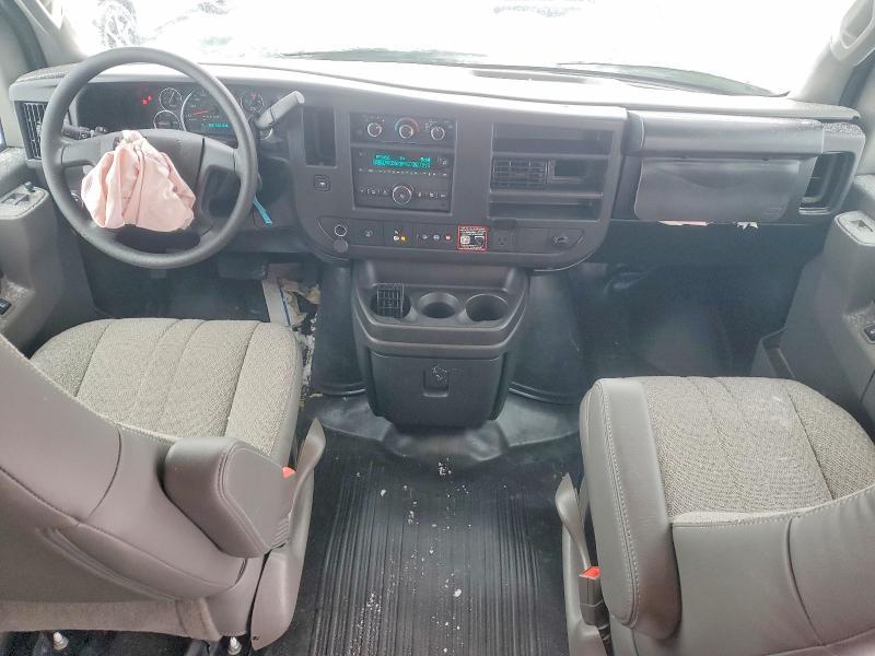 2025 Chev Express G2500