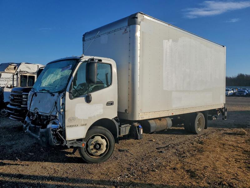 2020 Hino Xjc720 box Truck