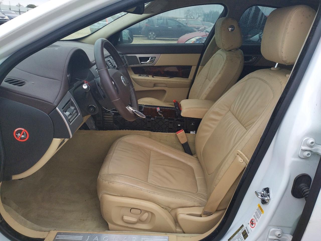 2011 Jaguar XF