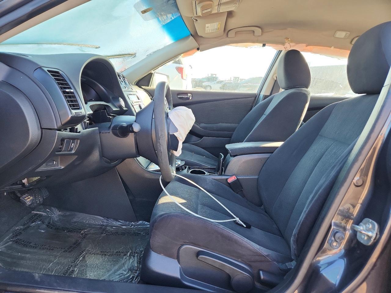 2012 Niss Altima 2.5