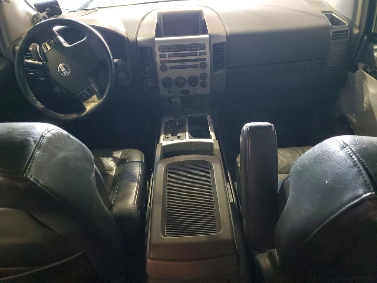 2007 Nissan Armada se