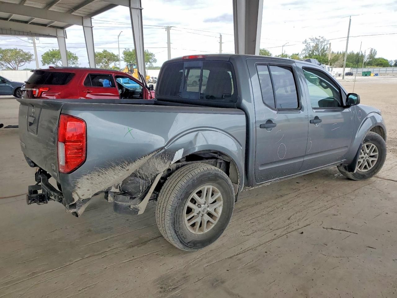 2018 Nissan Frontier s