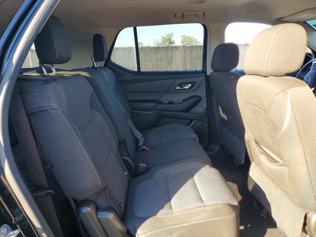 2018 Chevrolet Traverse ls