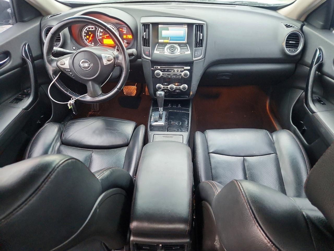 2011 Nissan Maxima s