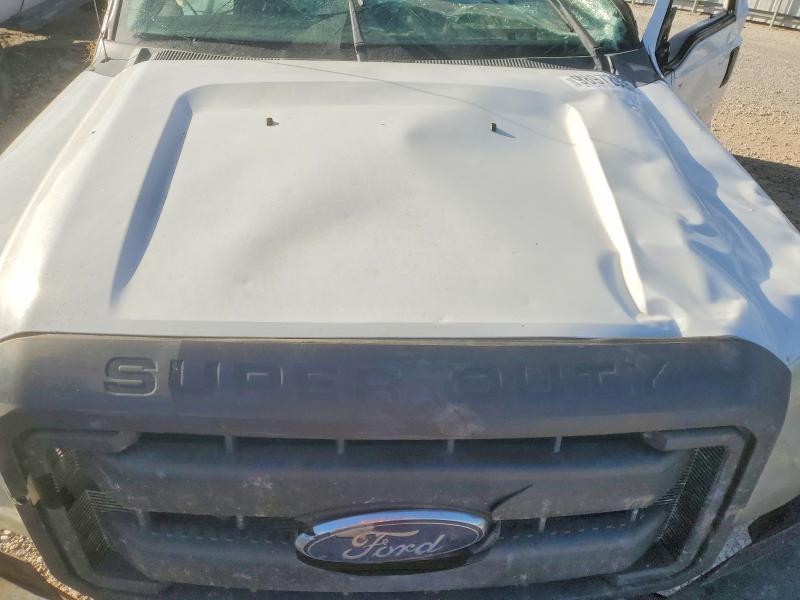 2014 Ford F350 Super Duty Flatbed Truck