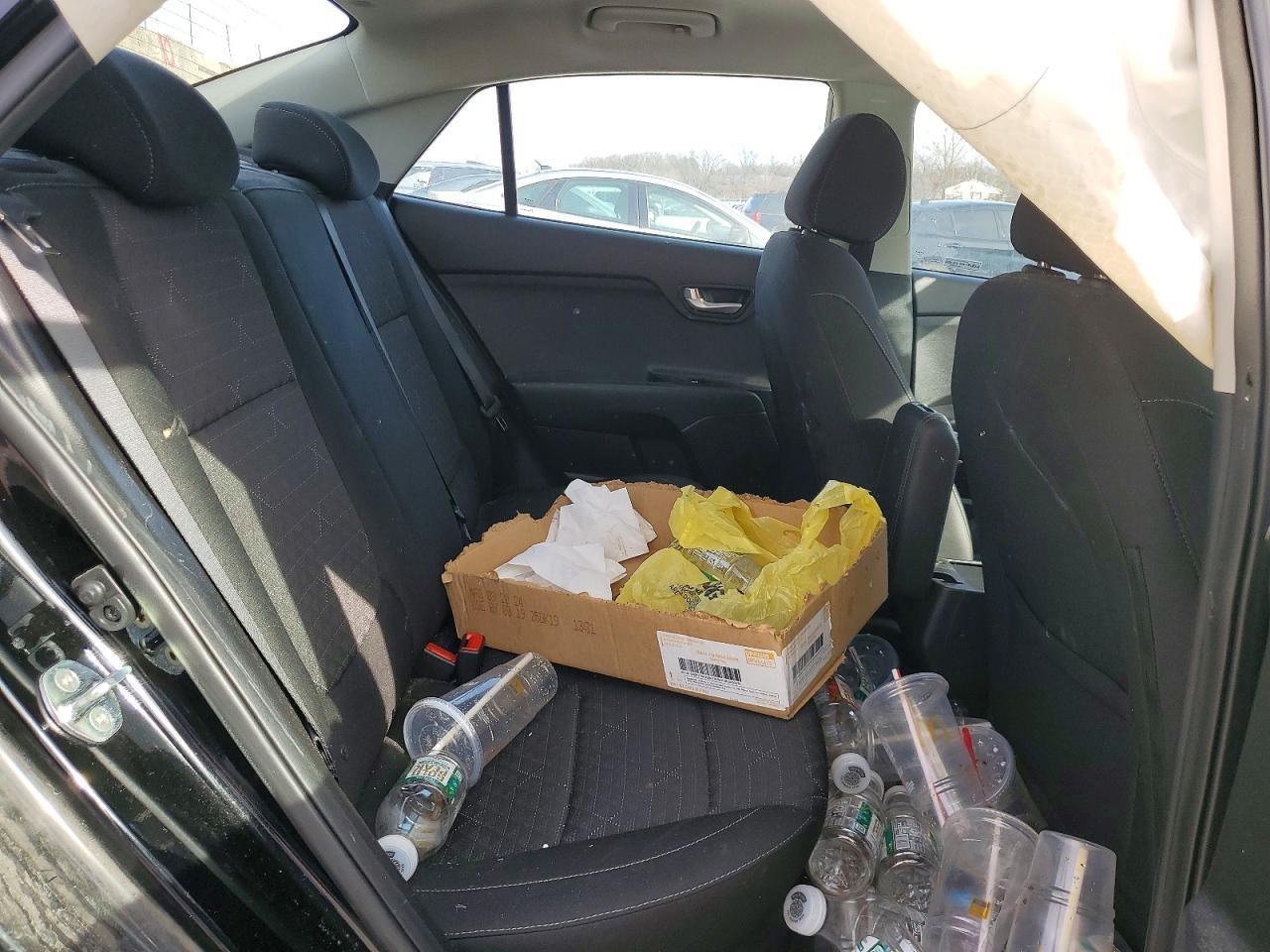 2023 KIA Rio lx