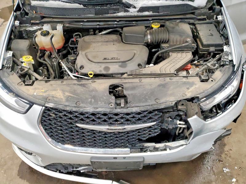 2022 Chrysler Pacifica Touring