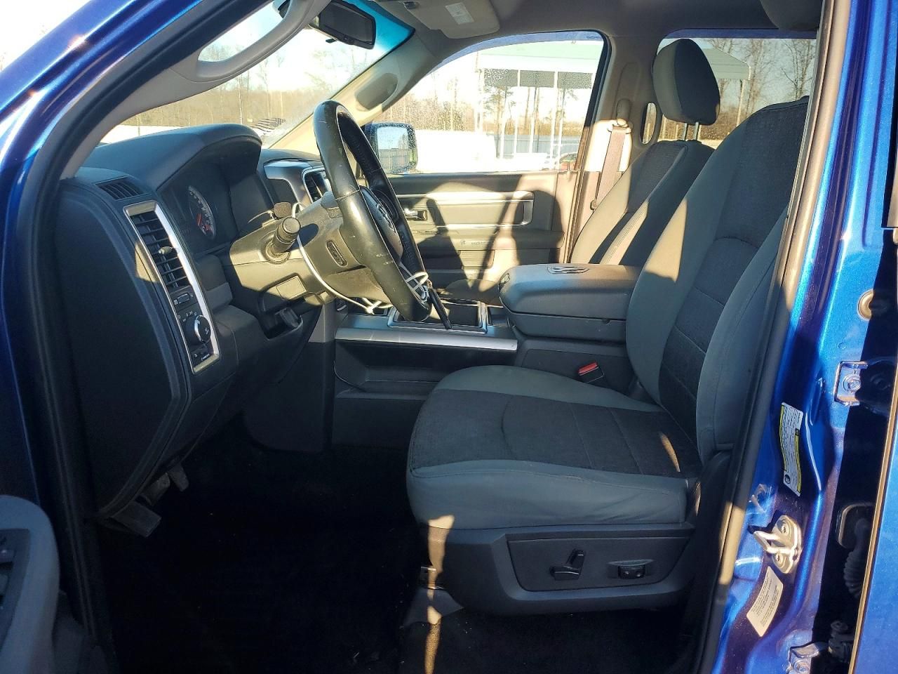 2015 Dodge Ram 1500 slt