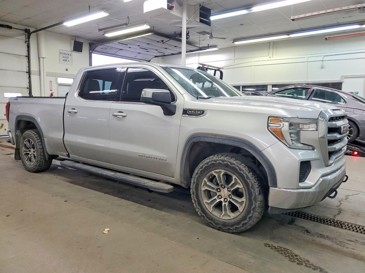 2020 GMC Sierra K1500 sle