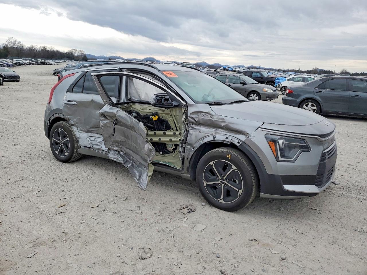 2023 KIA Niro ex