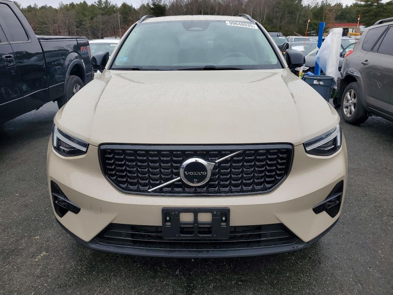 2025 Volvo Xc40 Plus