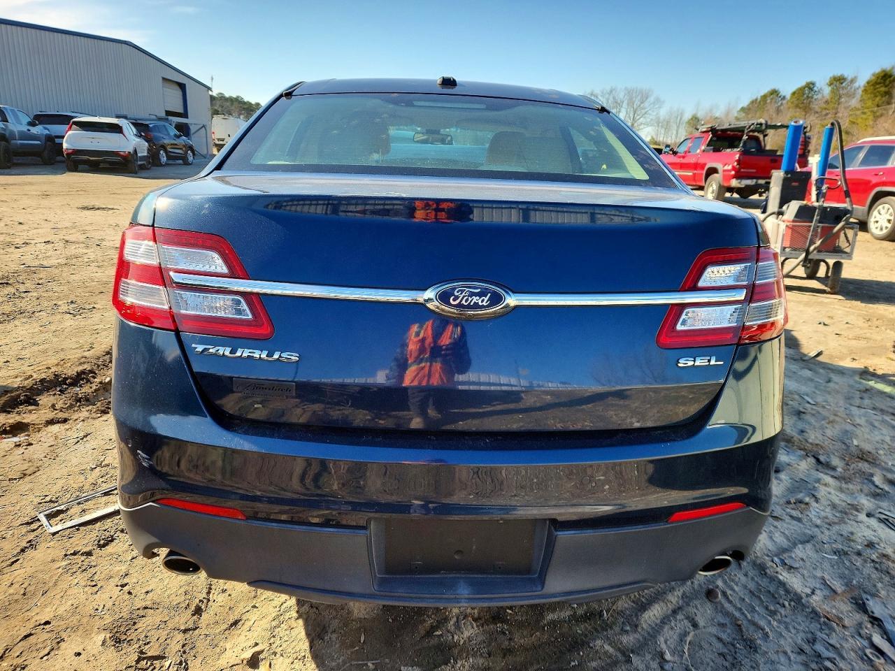 2016 Ford Taurus sel
