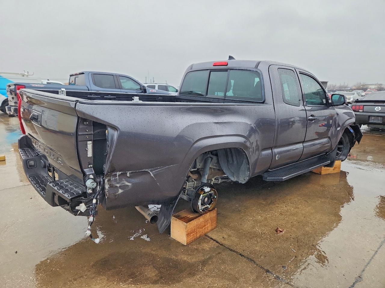 2018 Toyota Tacoma SR