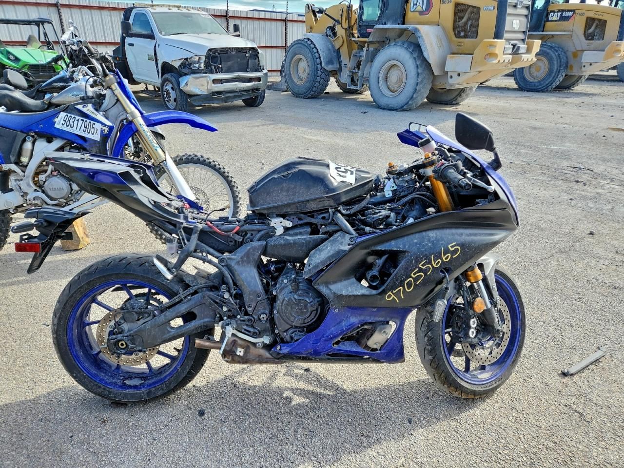2025 Yamaha YZFR7