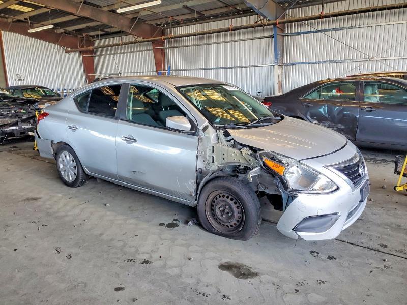 2016 Nissan Versa 1.6 sv