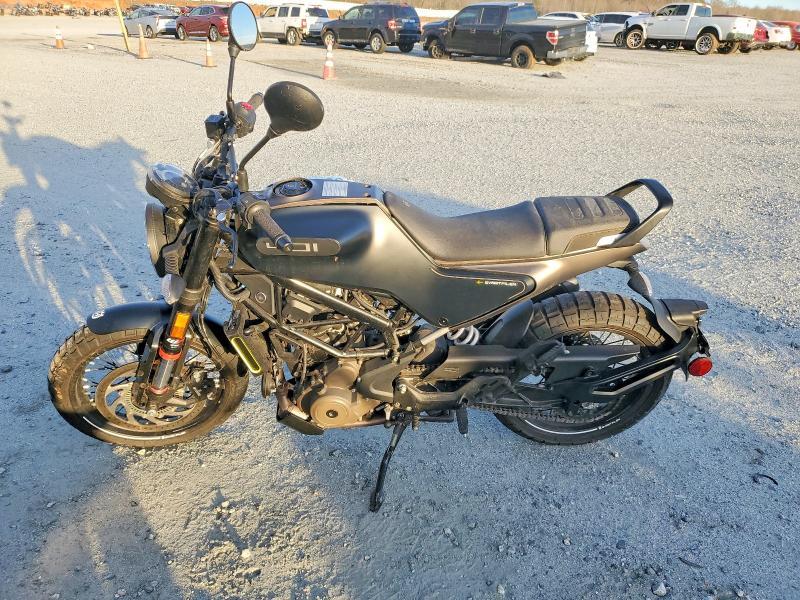 2023 Hrsb Vitpilen 401/svartpilen 401