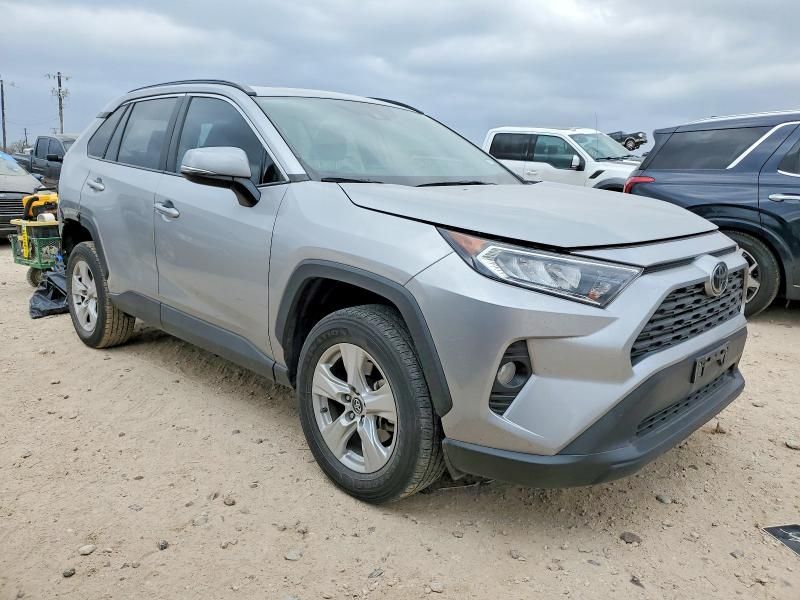 2020 Toyota Rav4 xle