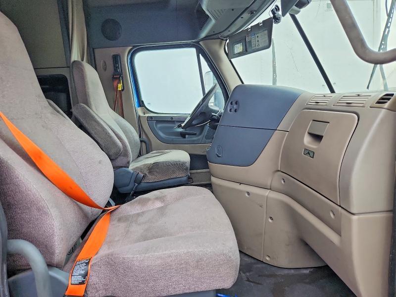 2017 Freightliner Cascadia 125 Semi Truck