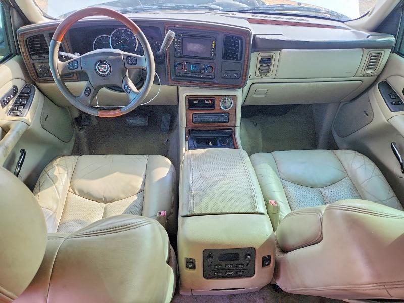 2004 Cadillac Escalade Luxury