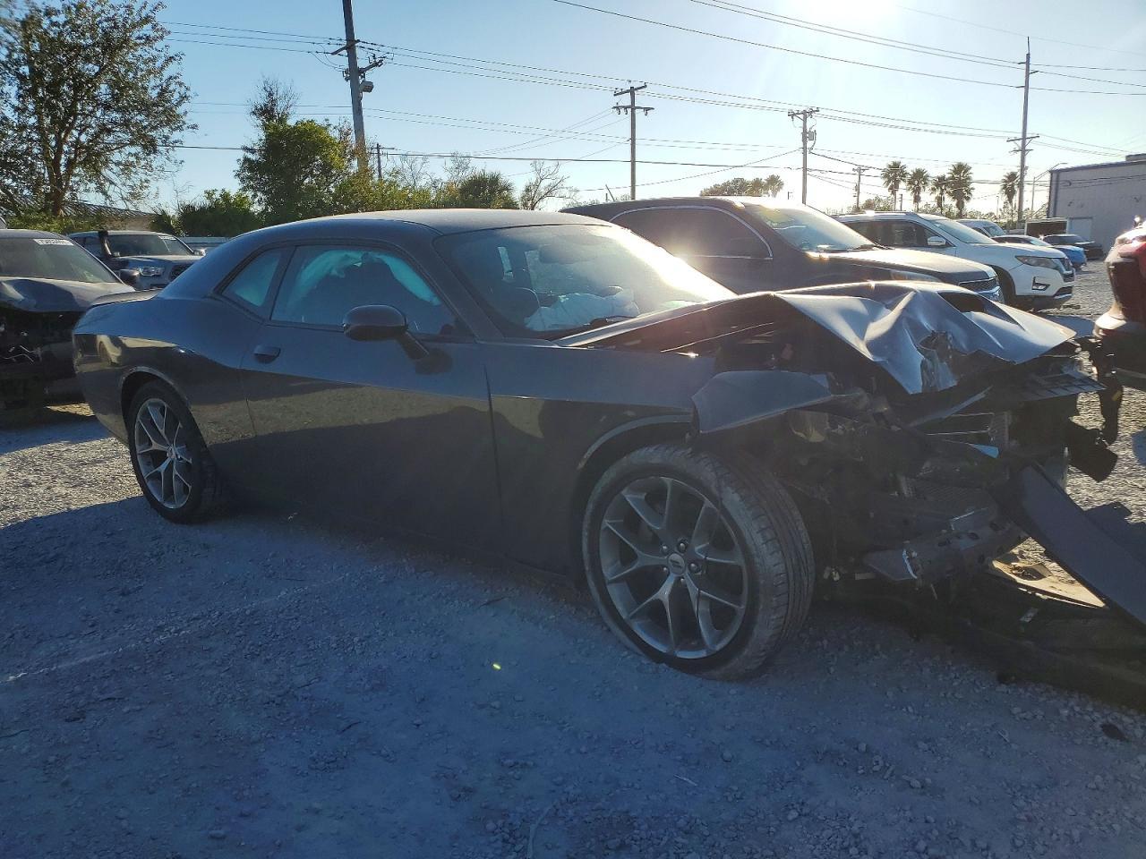 2022 Dodge Challenger gt