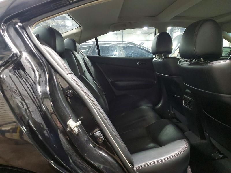 2013 Nissan Maxima s