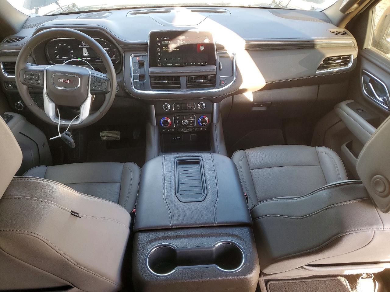 2024 GMC Yukon xl C1500 slt