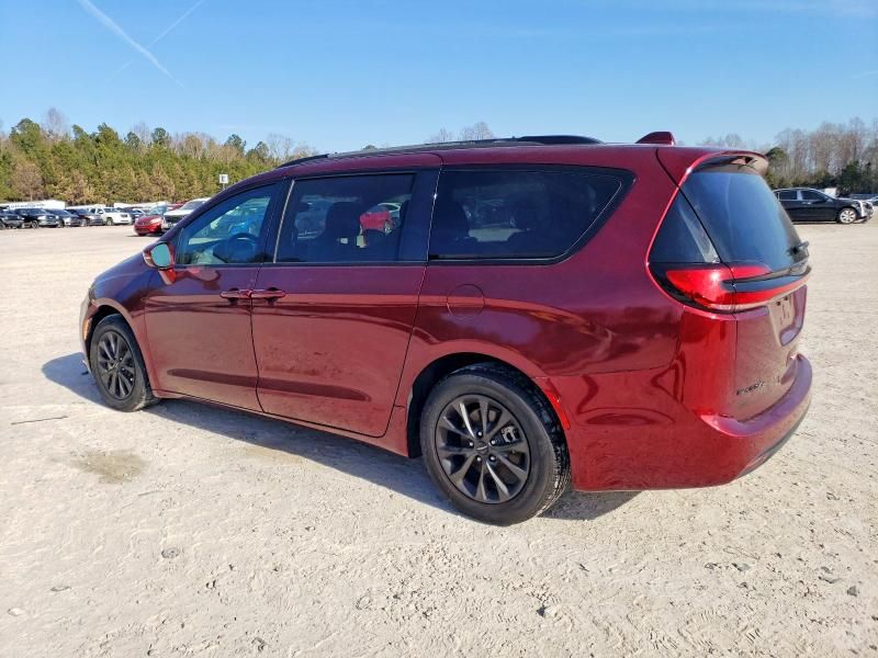2021 Chrysler Pacifica Touring