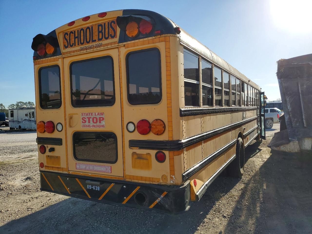 2009 Ic Corporation 3000 CE