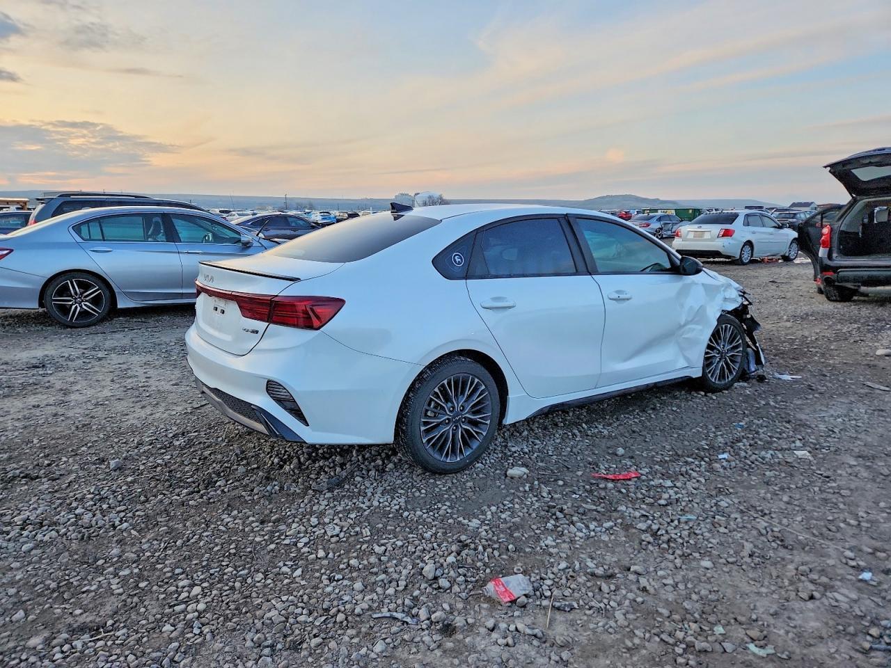 2023 KIA Forte gt Line